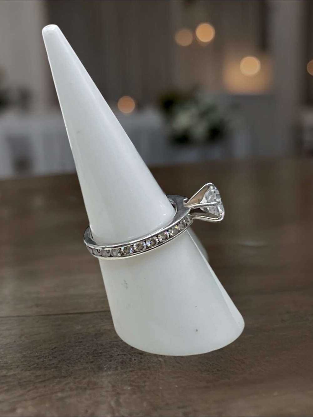🌺Vintage Sterling & CZ Engagement Ring (stones all around)